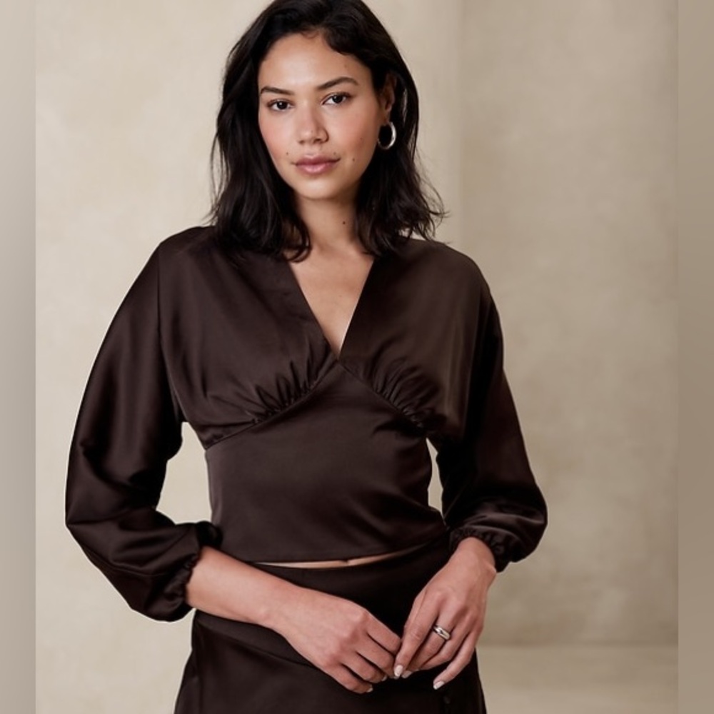 Banana Republic Cropped Blousant-Sleeve Blouse - size 2